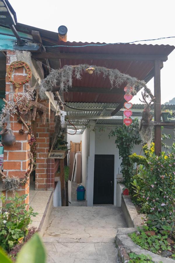 Posada Woochooch San Juan La Laguna Eksteriør bilde